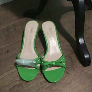 Kate Spade green patent leather kitten heel